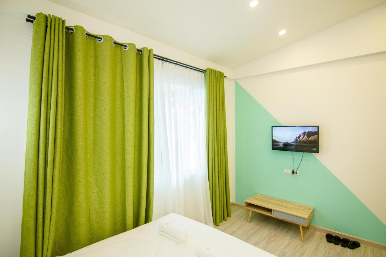 Hostel Folk Poshtel Asok Bangkok Exterior foto